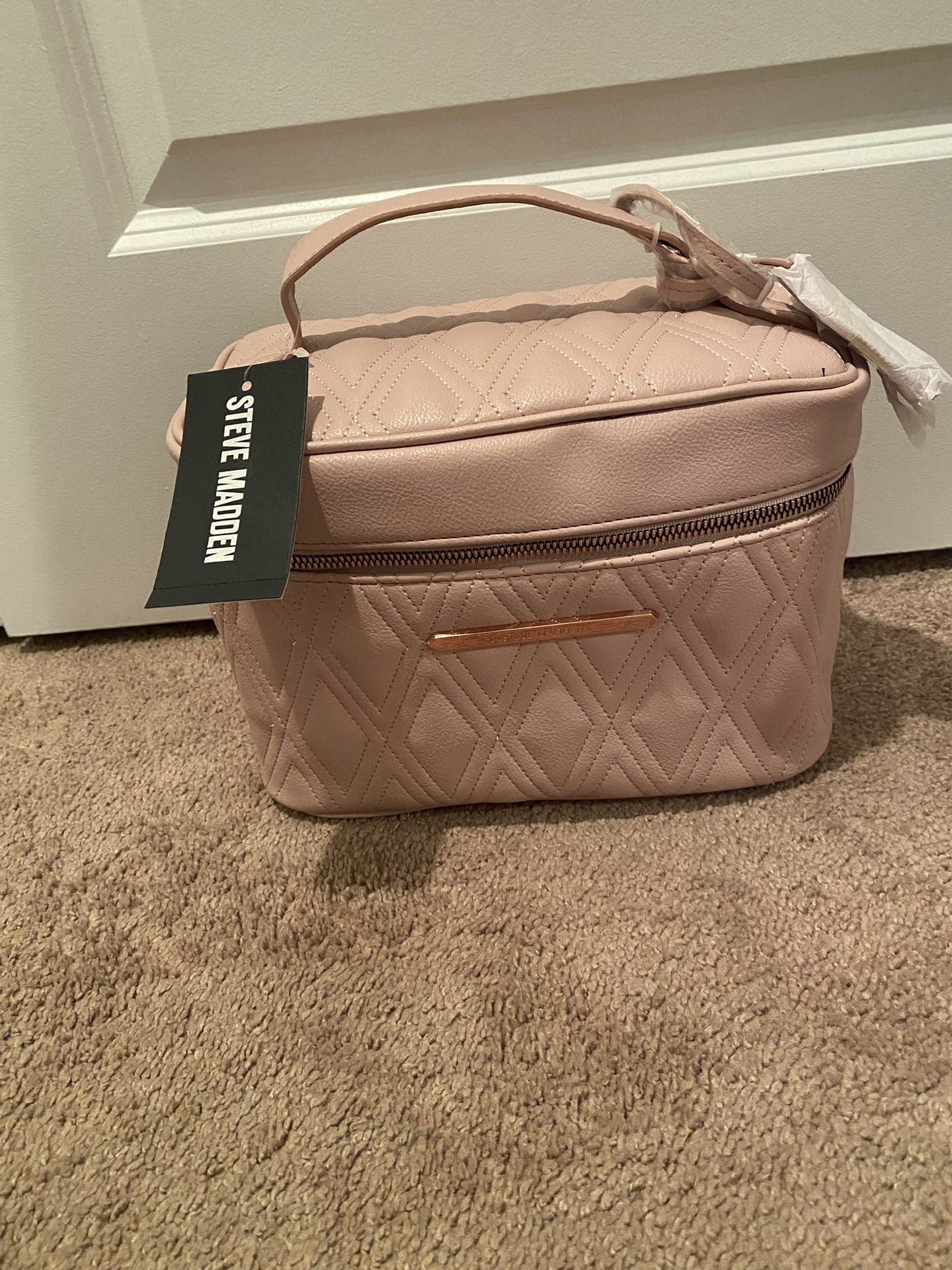 Steve Madden make up/toiletry case NWT