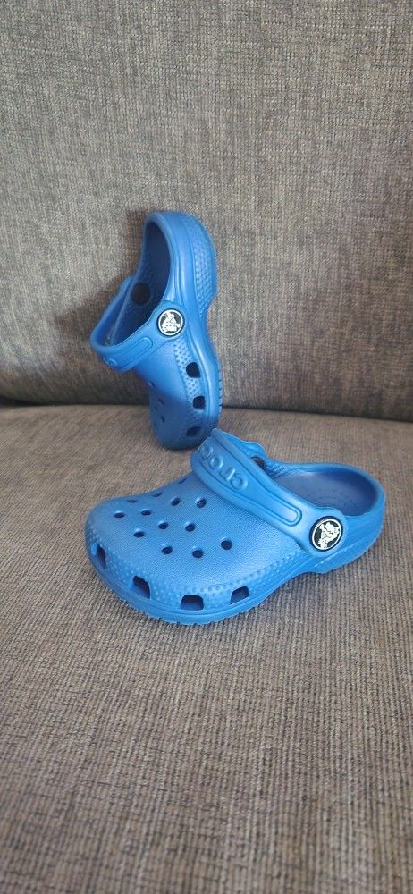 Crocs Toddler Size 5