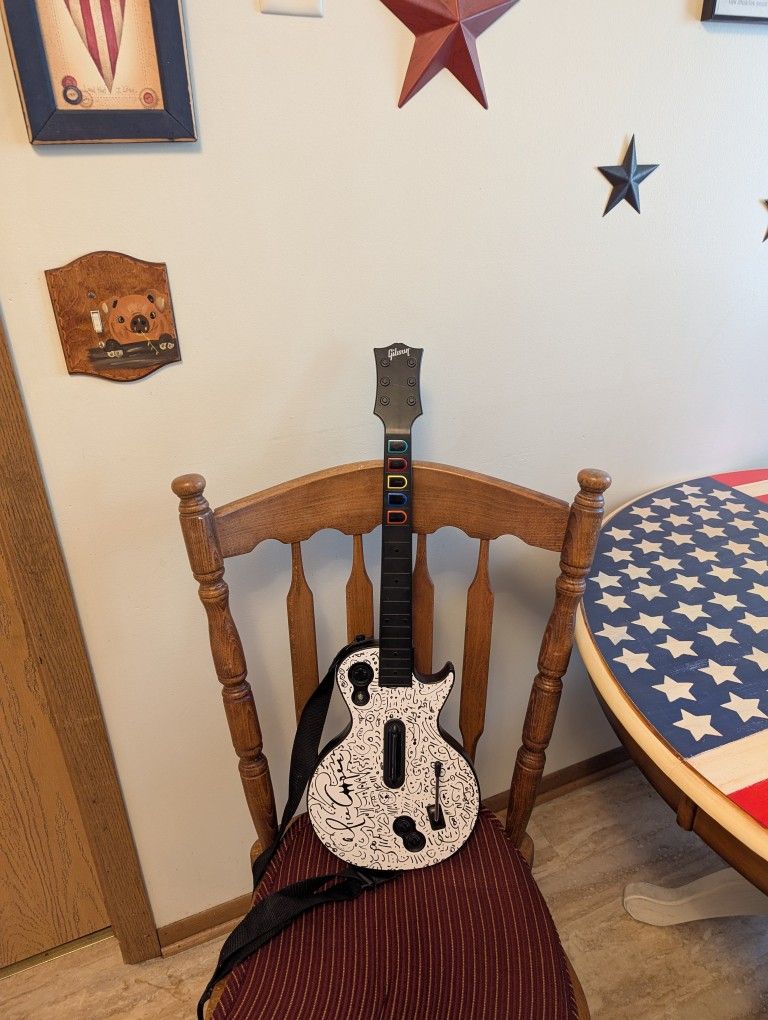 Xbox 360 - Guitar Hero  - Alice Cooper Gibson Les Paul.
