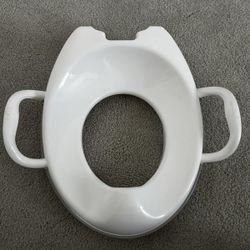 For Sale Munchkin Sturdy Toddler Potty Seat, Built-in...
