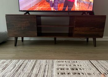 Tv stand
