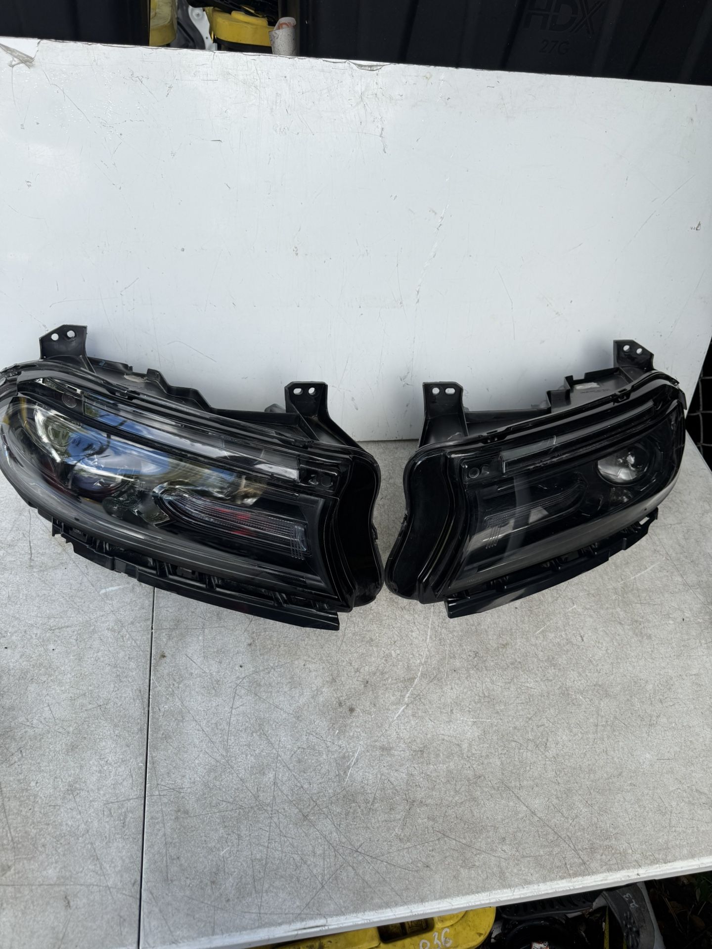 HEADLIGHT LEFT RIGHT DODGE CHARGER 2021
