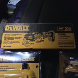 Ocilating Multi tool DeWalt 3 Speed 20vXR Tool Only