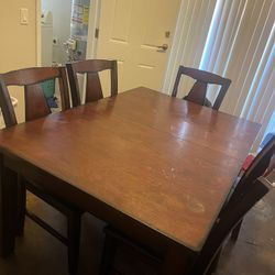 Table With 6 Chairs 