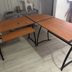 L- Shaped Wood Desk With Keyboard Pull Out 