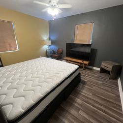 King Size Mattress & Bed Frame/Headboard  