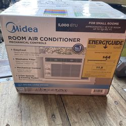 Midea 5,000 BTU Window Air Conditioner Cools Up To 150 Sq Ft