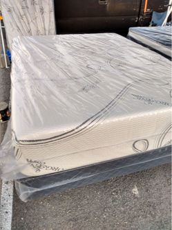 MATTRESS AND FURNITURE GREAT QUALITY