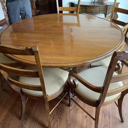 High End Basset brown table Chair Set