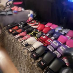 Boxing Gloves Priced 18$ To 25$