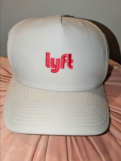 Lyft adjustable snap hat