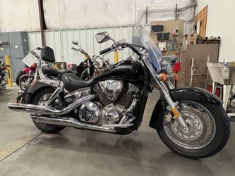 Honda 2003 VTX1300S Motorcycle