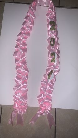 Graduation leis