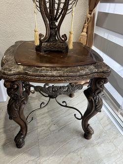2 end tables set