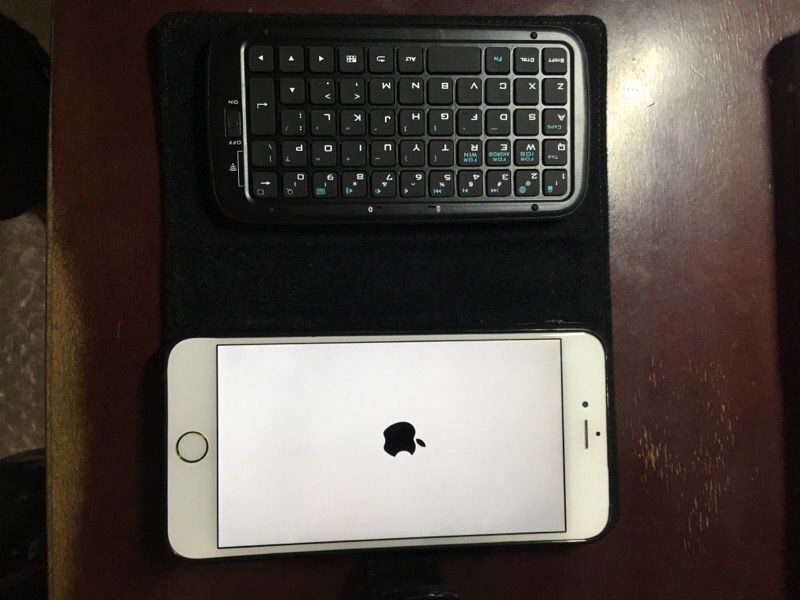 iPhone 6/6s Plus Bluetooth Keyboard case