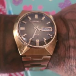 Beautiful Vintage Seiko Men's Gold 