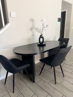 Modern Black Dining Table Set