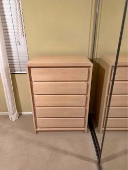 Good Condition 
5 Drawer Dresser 
 $45
