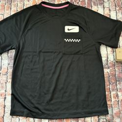 Nike Pocket Tee