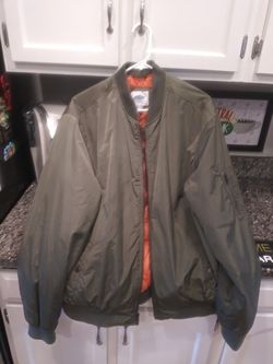 Old Navy men XL Bomber Jacket