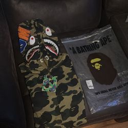 bathing ape BAPE camo size small 