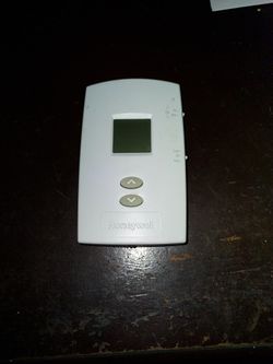 Honeywell Thermostat Model:TH1110d1000