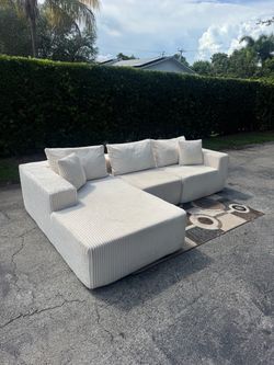 Cream White 2-Piece Boneless Sectional Sofa (Delivery Available)