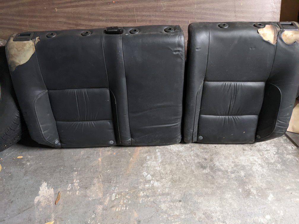 MK 4 Backseat with headrests all leather and original