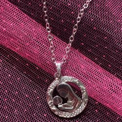 Virgin Mary And Baby Jesus Necklace Sterling Silver New With Tag 🌹🎁♥️Amazing Mother’s Day Gift🌹🎁♥️