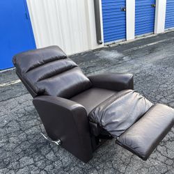 LAZYBOY LEATHER ROCKING RECLINER 