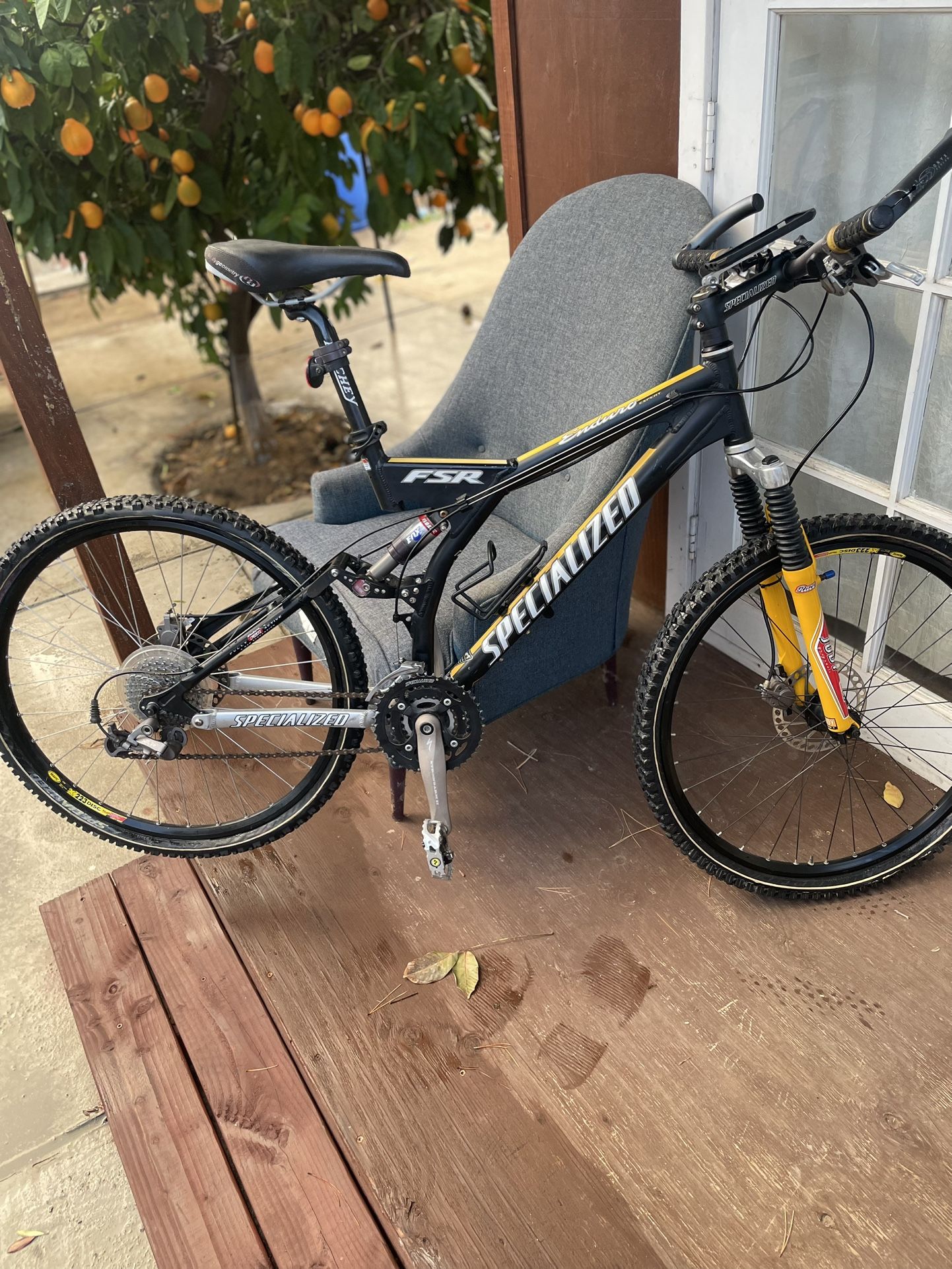 Specialized FSR Enduro Expert LG Full Suspension Bike