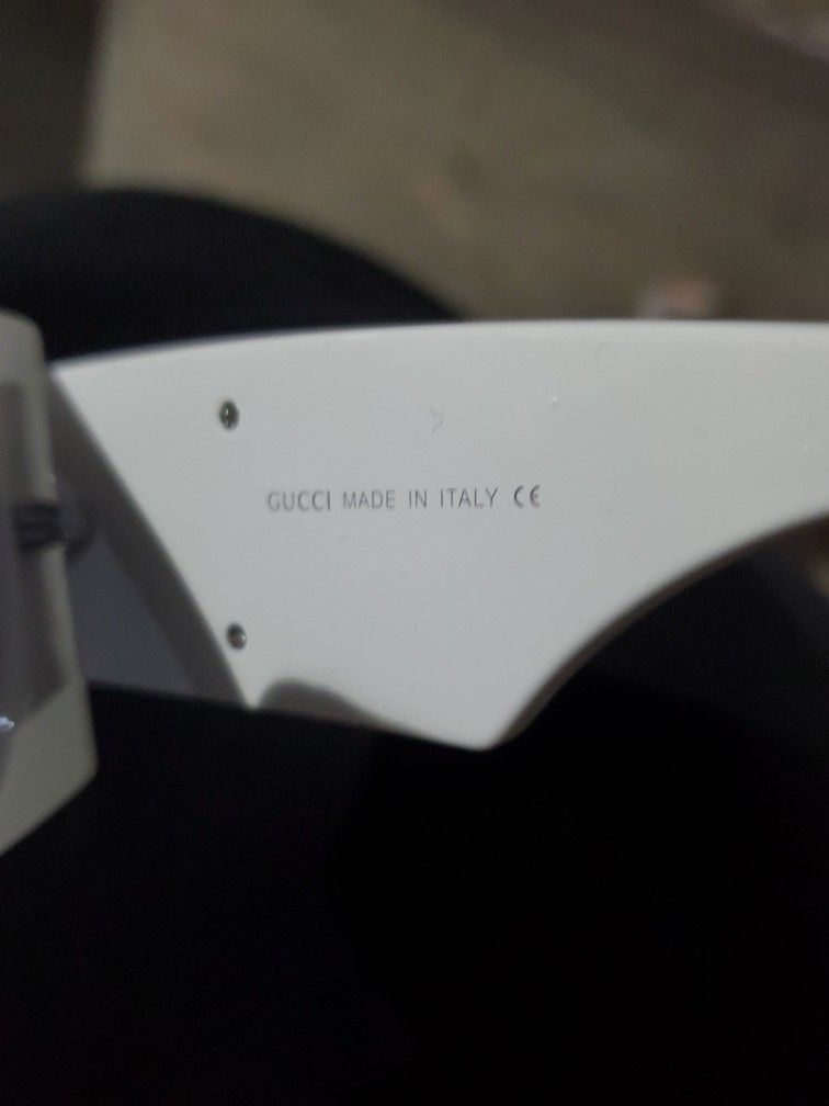 Gucci Sunglasses (Womens)
