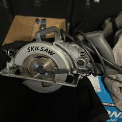 Circular Saw - Skilsaw SHD77