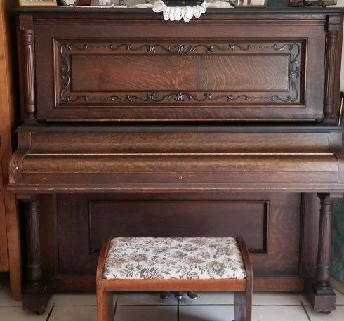 Piano Antique  30s -40's Winter & Co