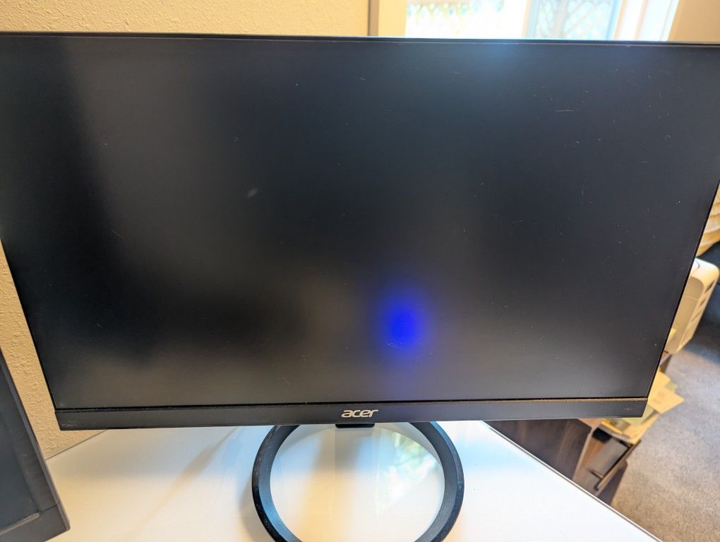22 Inch Monitor 