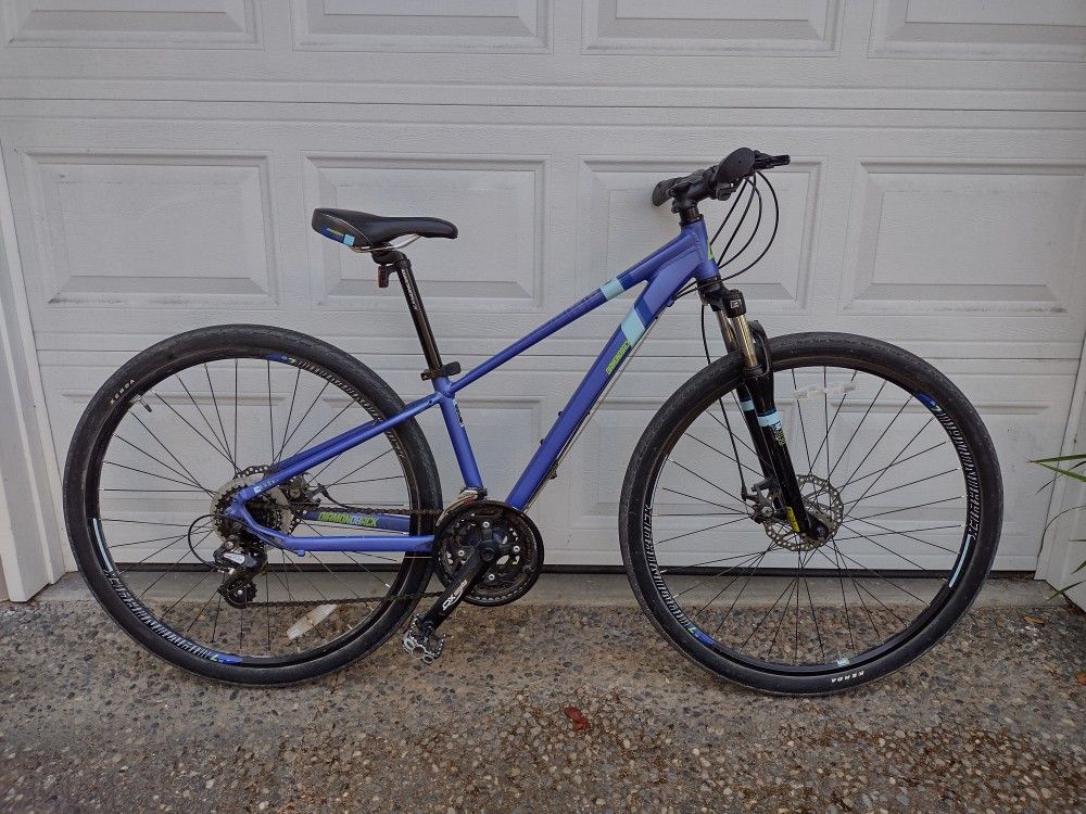Diamondback Calico Dual Sport Bike for riders from 5'1-5'4