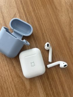 Airpods + Silicon Case