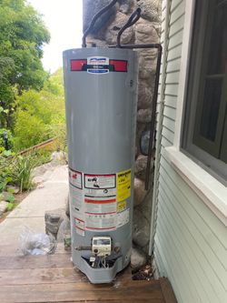 Water heater - great condition