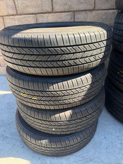 175/65r15 Toyo tires en excelentes condiciones de vida las 4