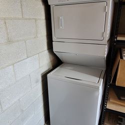 Like New 2020 Whirlpool Top Loading Washer With Agitator And Gas Dryer Single Unit Stackable Laundry Center