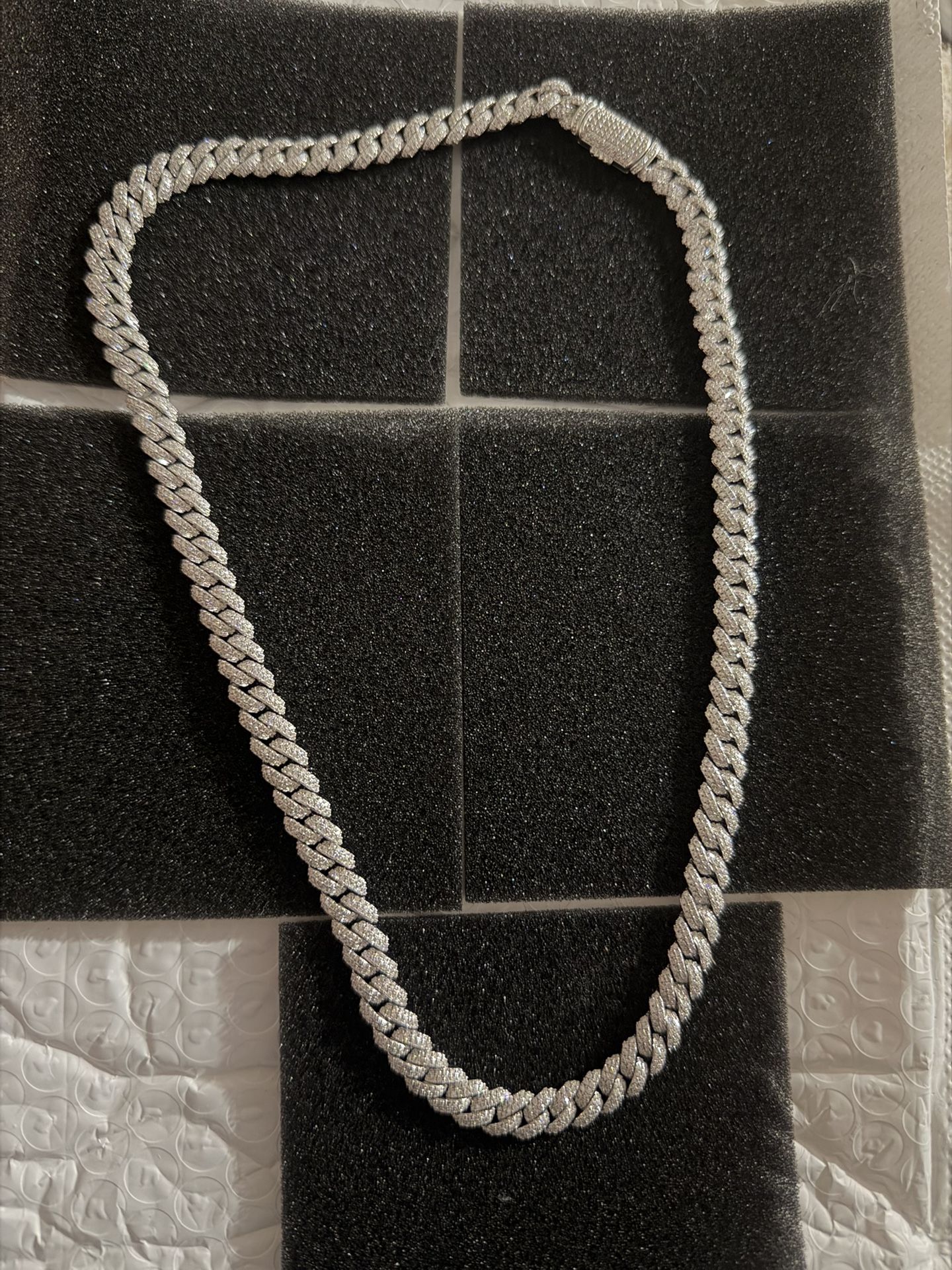 Moissanite Cuban Link Chain