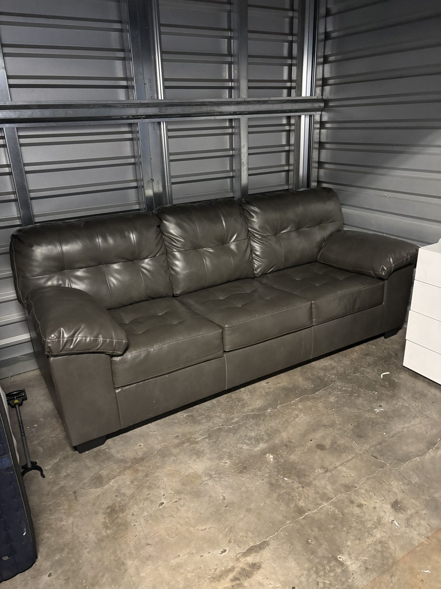 Leather Sofa Pull Out Bed