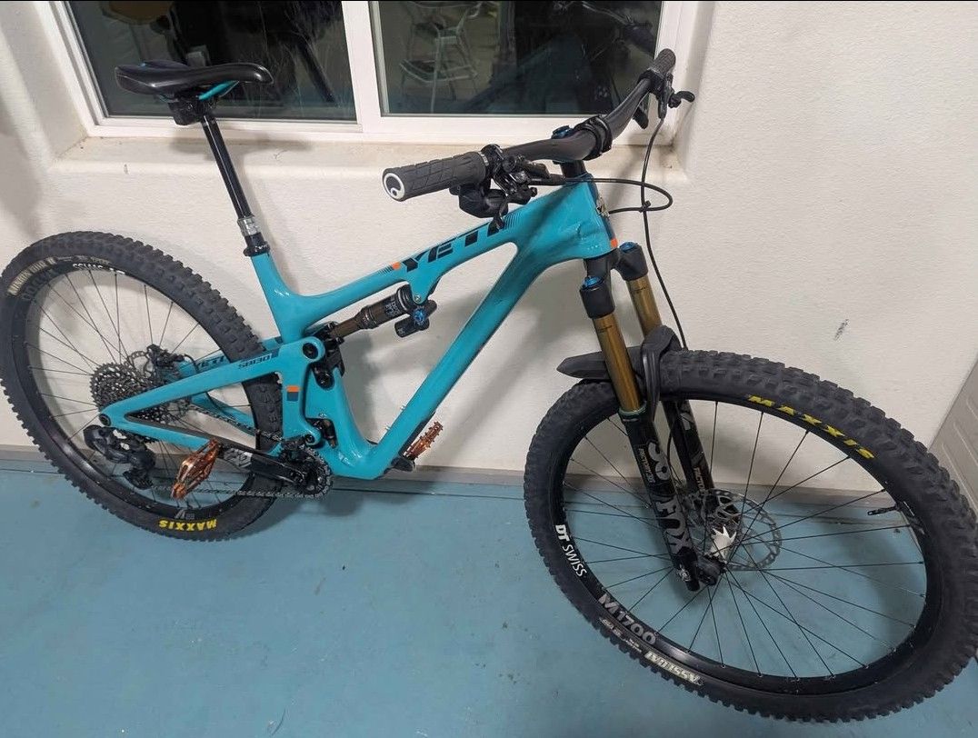Yeti-SB130 BlKE