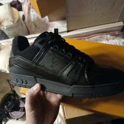 Louis Vuitton trainers 