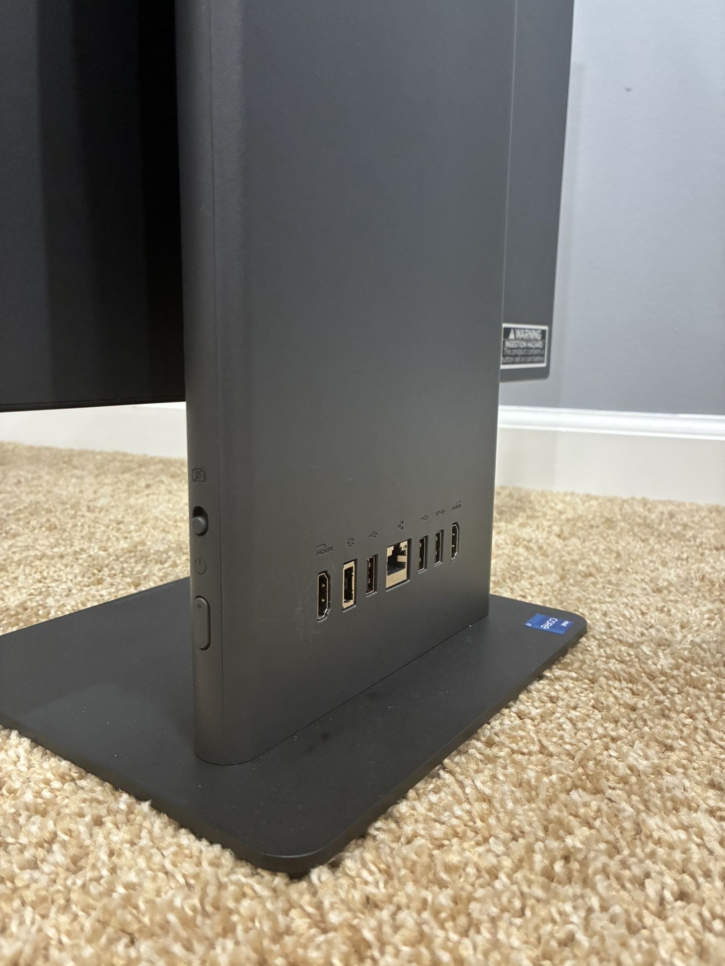 Lenovo Thinkcentre Neo 50a Gen 5 Intel (24”) (Desktop)