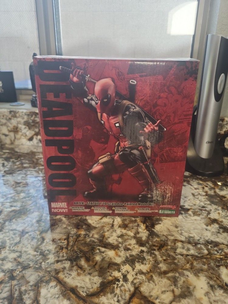Deadpool 1/10 Model Kit Statue