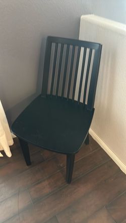Ayudo McGee chair