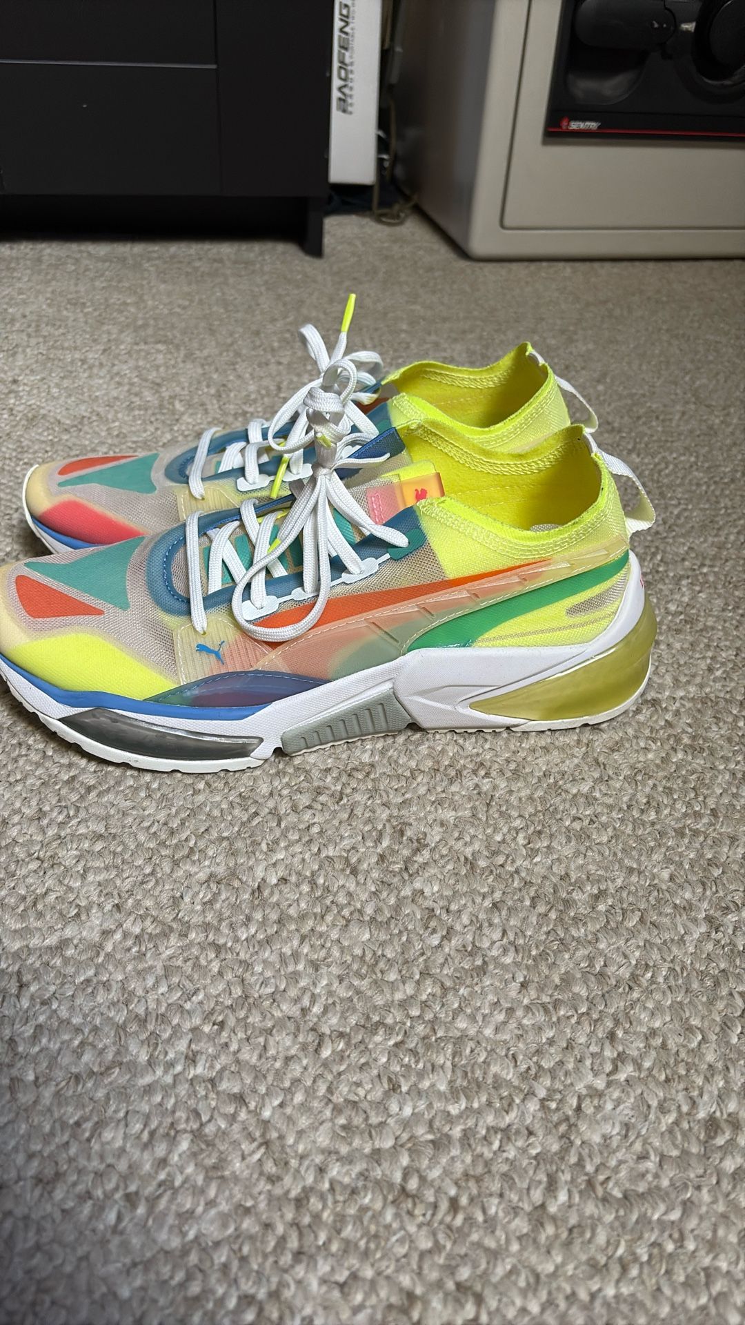 Puma Sneakers