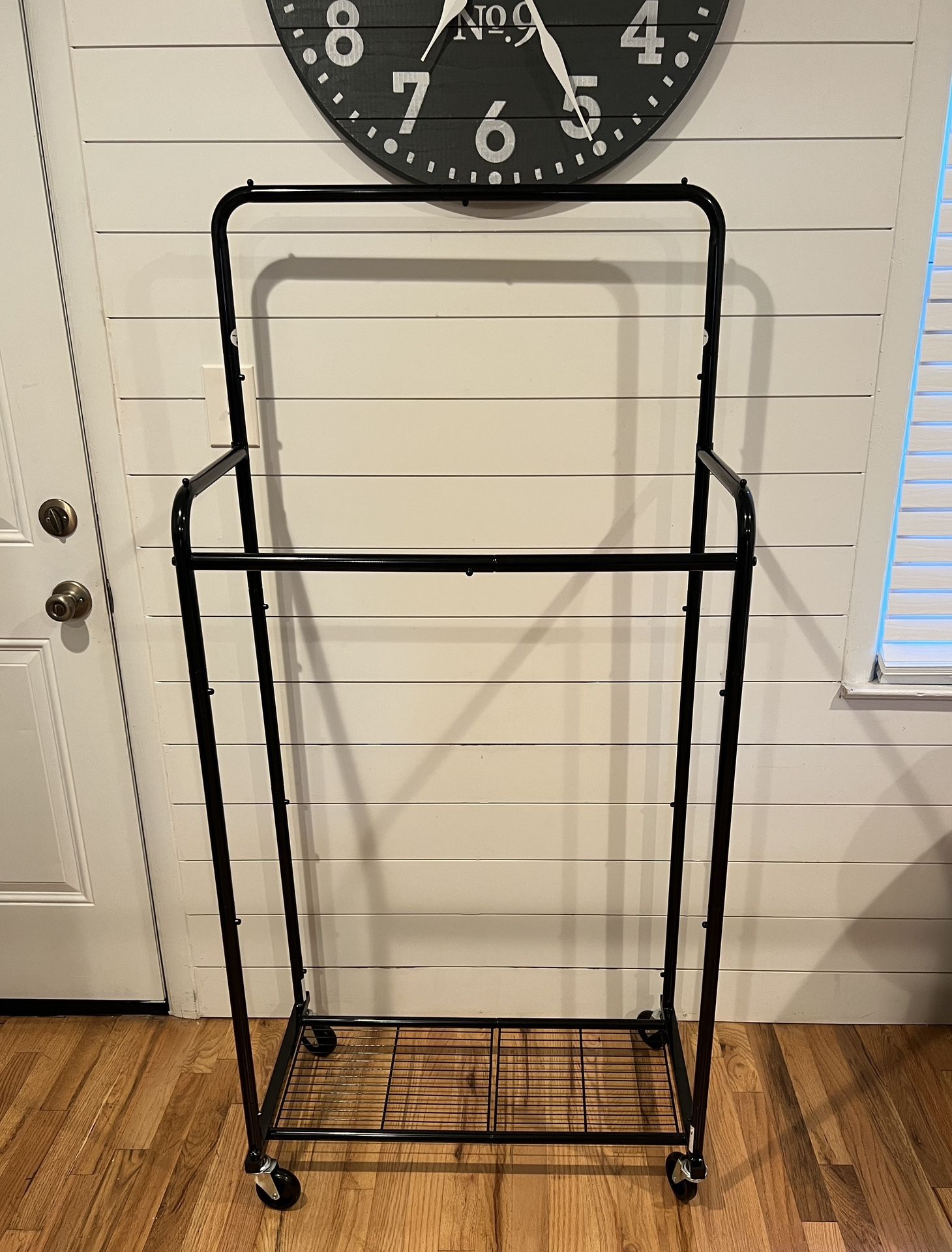 Clothing/Shoe Rack