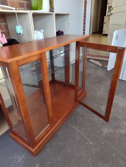 Glass And Wood Dresser With Light